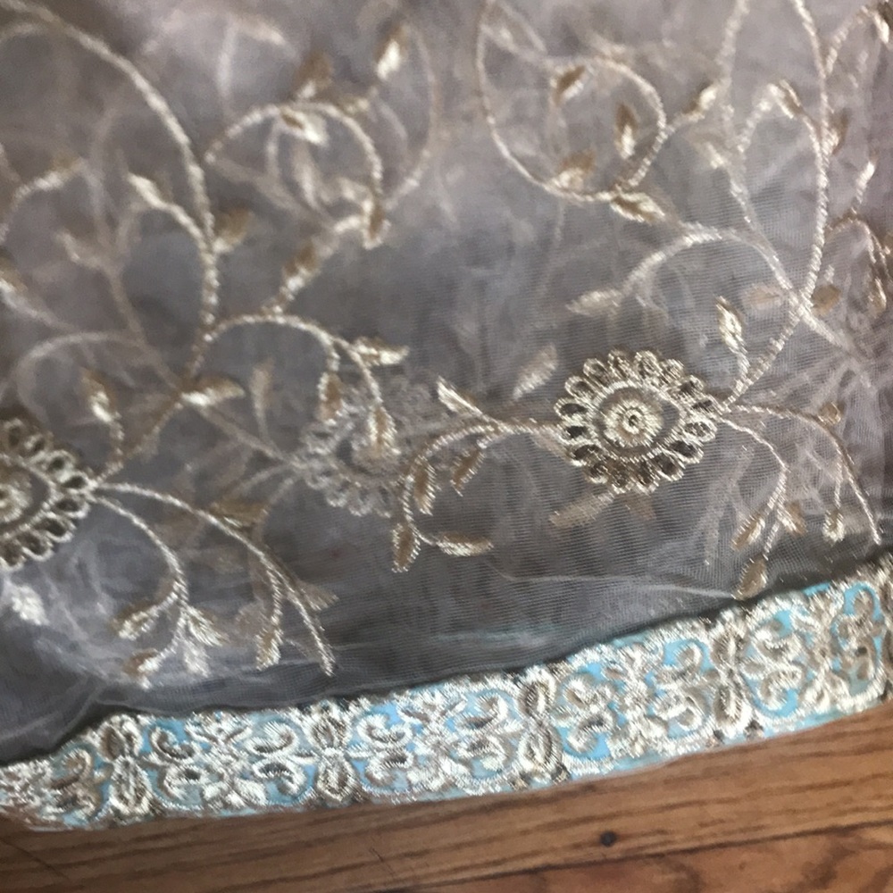 Dress - Picture 4 of 5